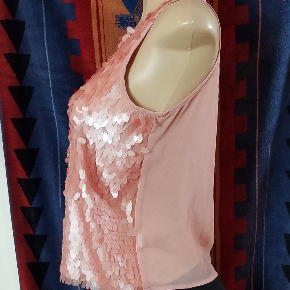 FOREVER 21 Petal Front Sleeveless Blouse
